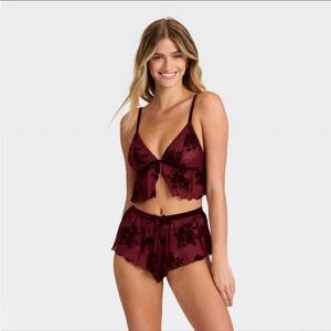 Elegant Burgundy Lace Sleepwear Set- Berry color